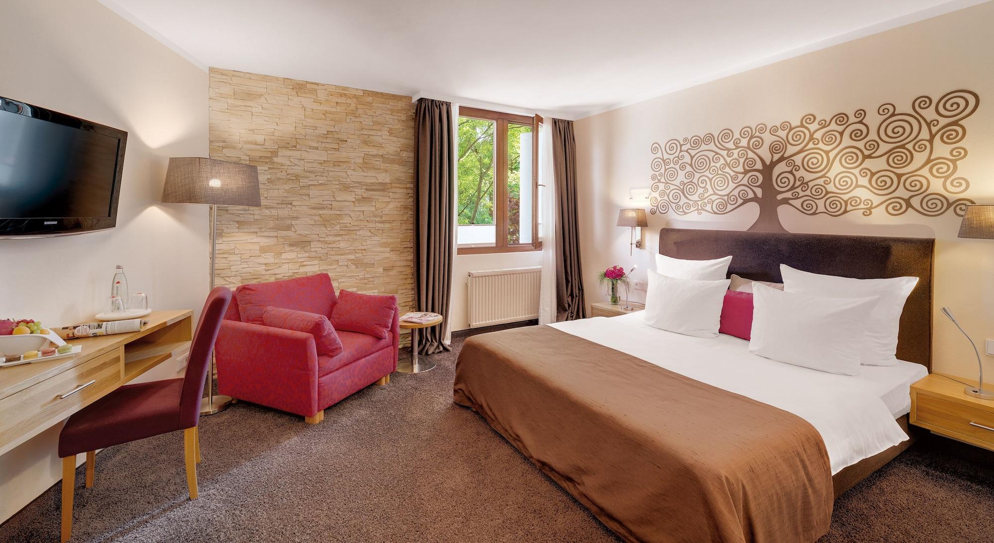 Nells Park Hotel Трир Екстериор снимка
