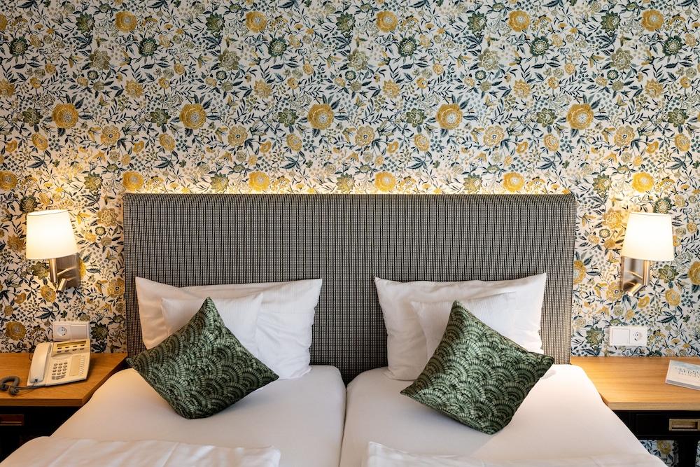 Nells Park Hotel Трир Екстериор снимка