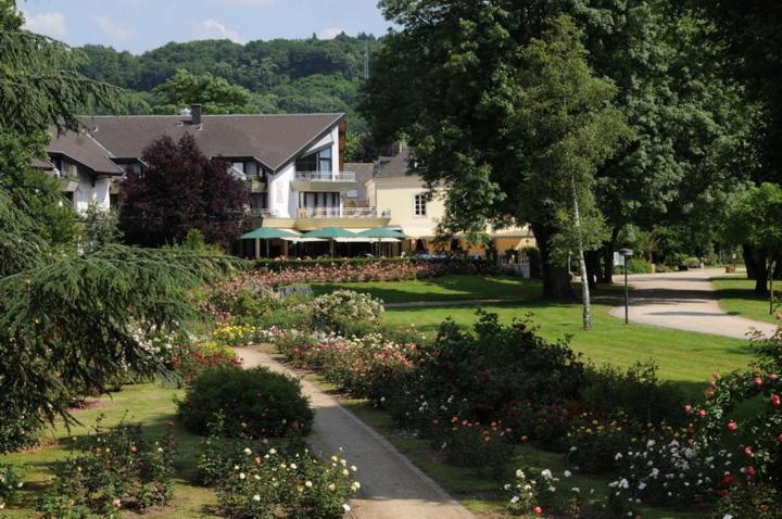 Nells Park Hotel Трир Екстериор снимка