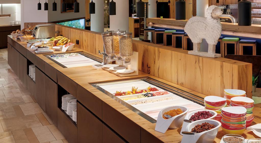 Nells Park Hotel Трир Екстериор снимка
