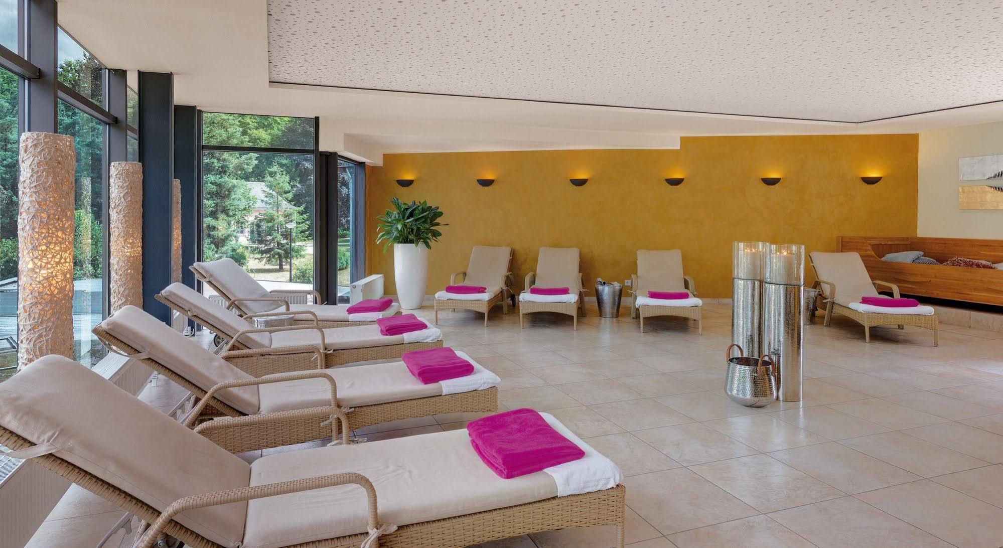 Nells Park Hotel Трир Екстериор снимка